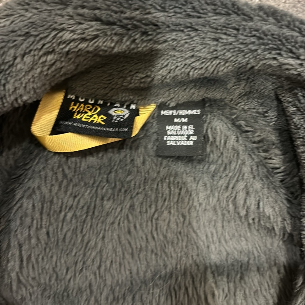 mountain hardwear soft zip up - Picture 3 of 4